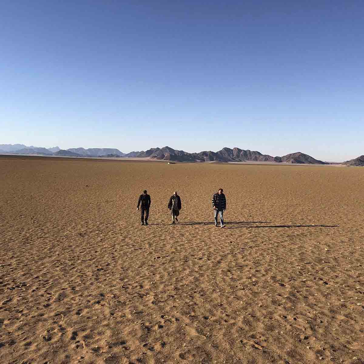 Still de la película "Yermo", Everardo González