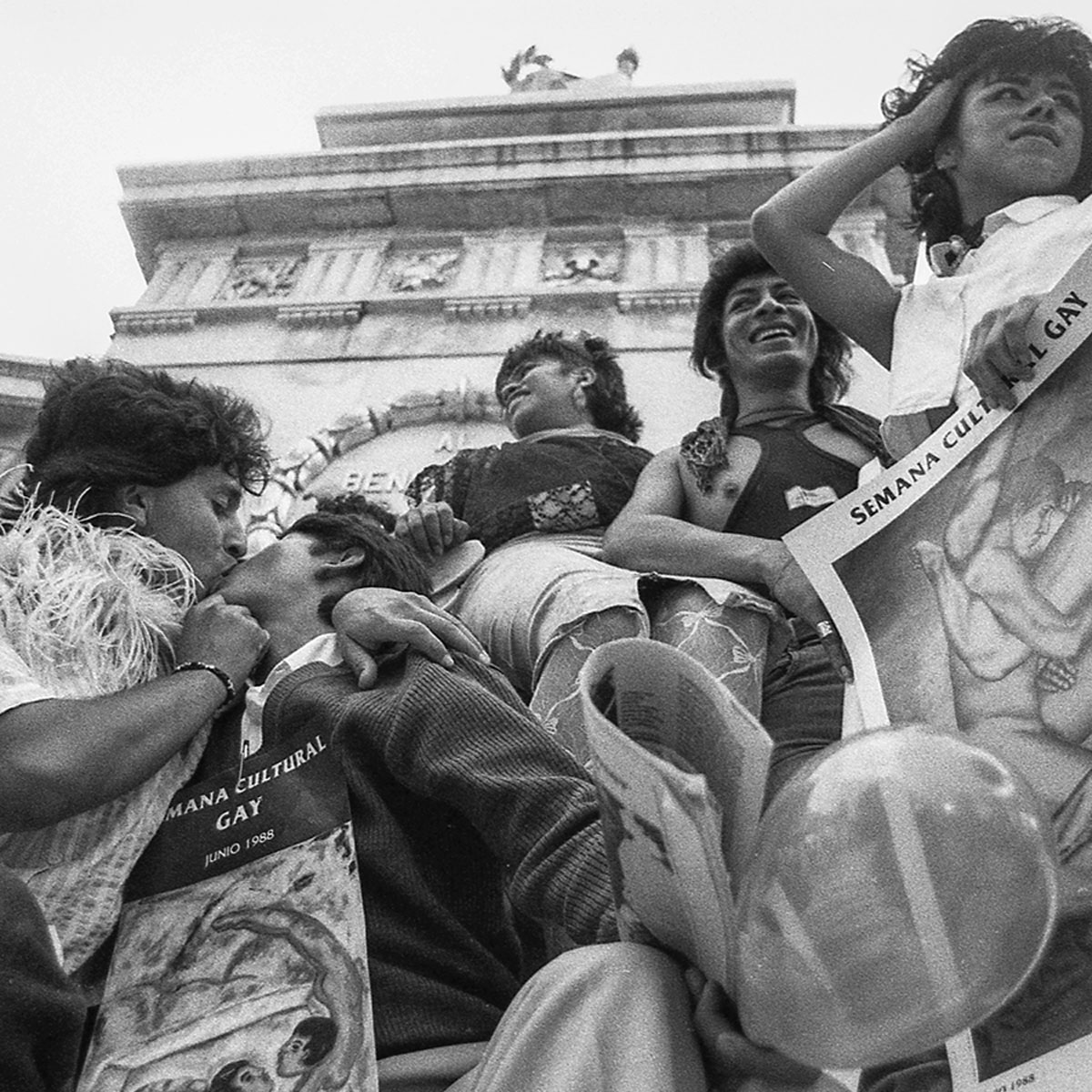 Conversatorio por la exposición ‘Positivo negativo. Adherencias culturales en la lucha contra el sida en México, 1978-2022’